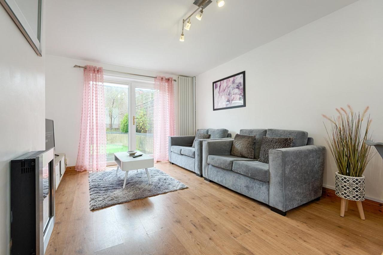 Private Parking, Garden, Close To Beach! Swansea Exterior photo