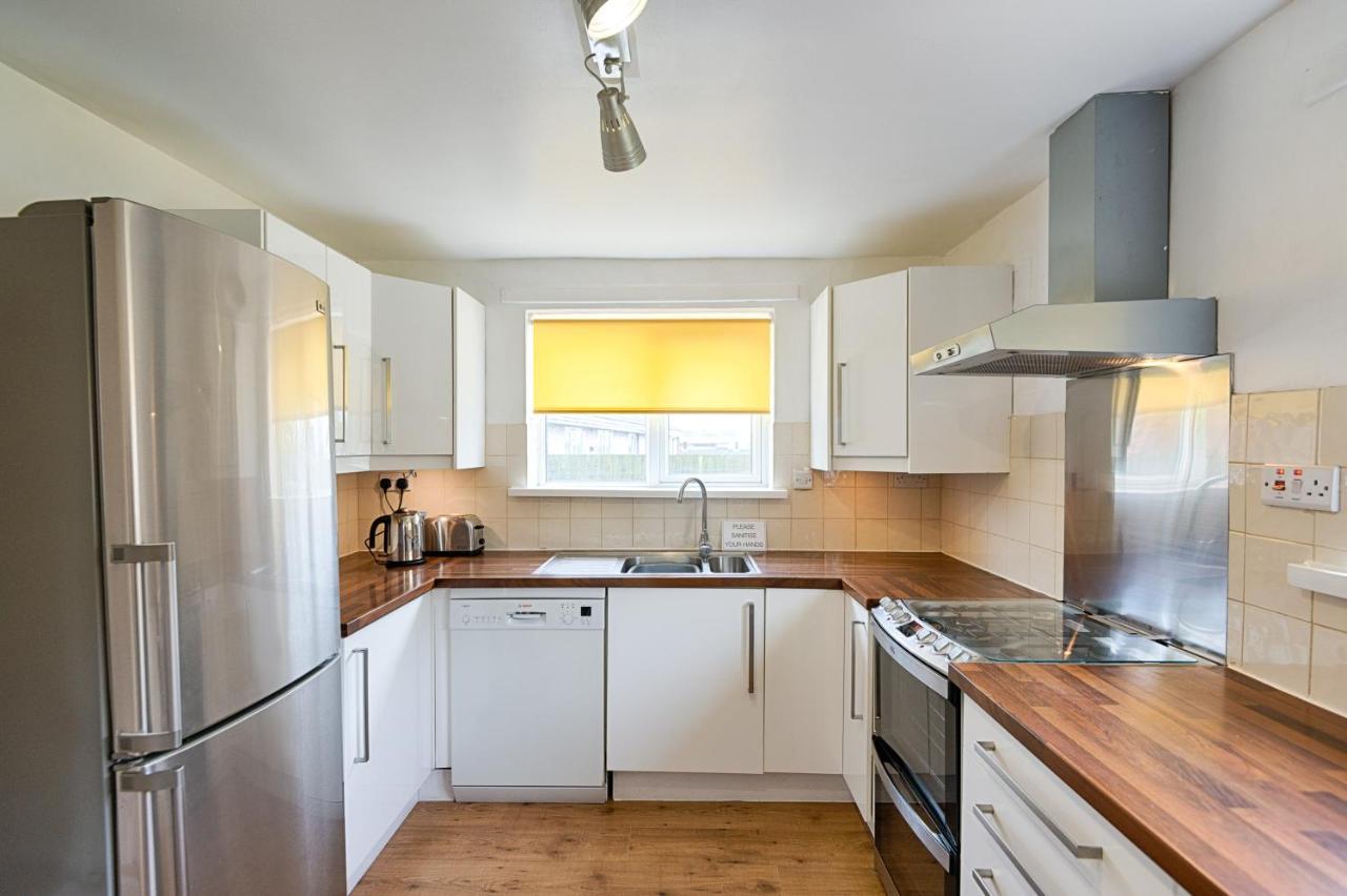 Private Parking, Garden, Close To Beach! Swansea Exterior photo