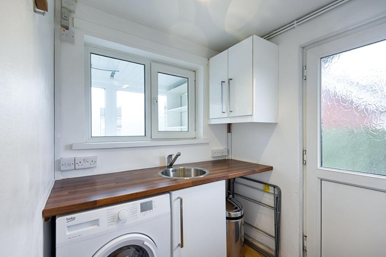 Private Parking, Garden, Close To Beach! Swansea Exterior photo